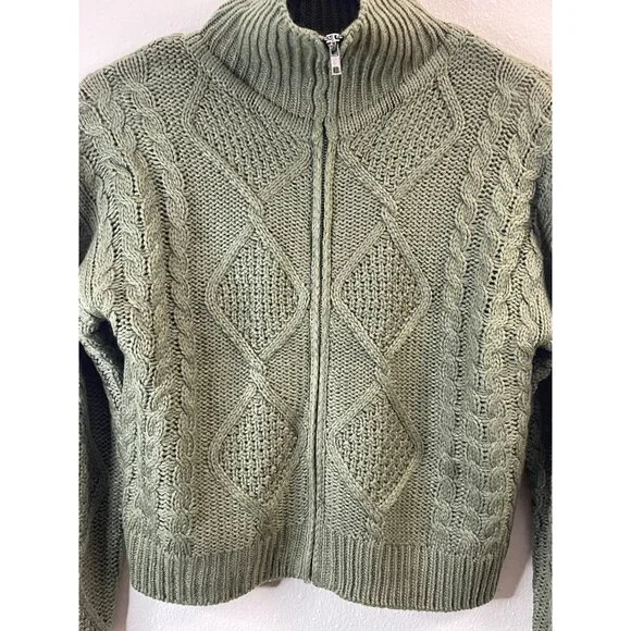 Olive Green Cropped Cable Knit Sweater With Diamond Pattern & Full Zipper - Picture 3 of 10